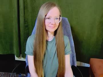 See 1goldilocks online Now @ roxpoxy.com