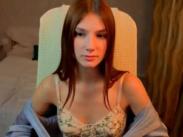 See _annahoney_ online Now @ roxpoxy.com