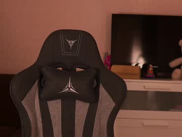 See _annieone online Now @ roxpoxy.com