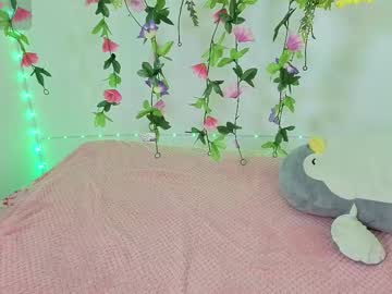 See _ariiaa_ online Now @ roxpoxy.com