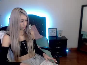 See _lia_baby online Now @ roxpoxy.com