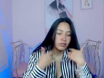 See _valeria_martinez_ online Now @ roxpoxy.com
