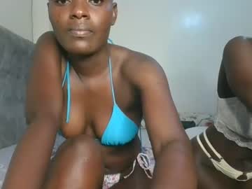 See _your_girl_twinkle online Now @ roxpoxy.com