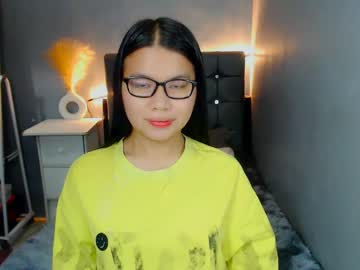 See Adorable_freya online Now @ roxpoxy.com