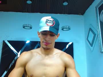 See Adrian_rae online Now @ roxpoxy.com