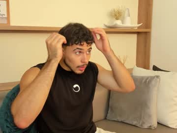 See Alex_wolf05 online Now @ roxpoxy.com