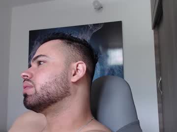 See Alexandro_king online Now @ roxpoxy.com