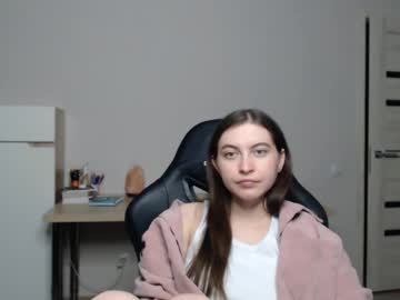 See Alice_________________________ online Now @ roxpoxy.com