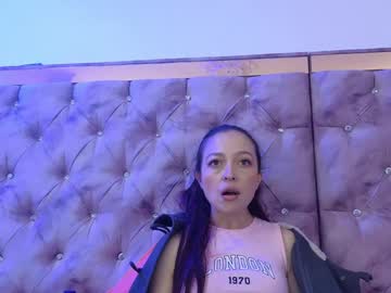 See Alison_35 online Now @ roxpoxy.com