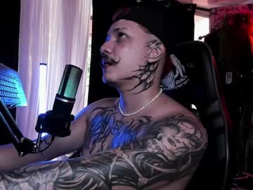 See Allanhurtss online Now @ roxpoxy.com