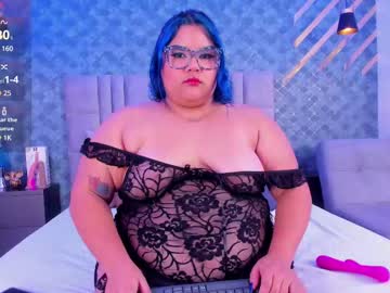 See Allysamoore online Now @ roxpoxy.com
