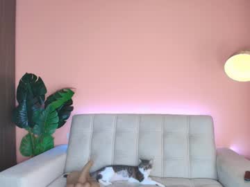 See Almacastillo2 online Now @ roxpoxy.com