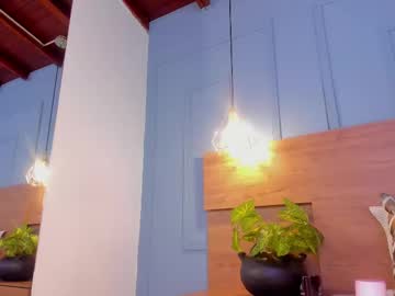 See Andy_miiller online Now @ roxpoxy.com