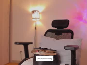 See Apoteosis_ online Now @ roxpoxy.com