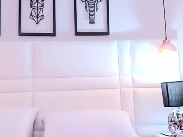 See Ari_lynn_ online Now @ roxpoxy.com