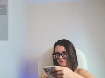 See Arya_starkw online Now @ roxpoxy.com