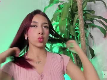 See Aurora_bellmont online Now @ roxpoxy.com