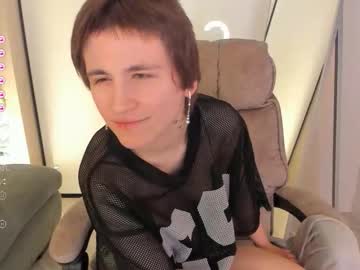 See Autumnwhisper_ online Now @ roxpoxy.com