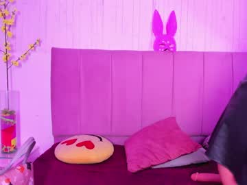 See Aymara_tooner online Now @ roxpoxy.com