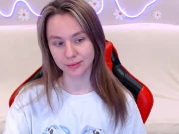 See Baby_kitte online Now @ roxpoxy.com