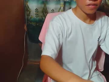 See Baninay810654 online Now @ roxpoxy.com