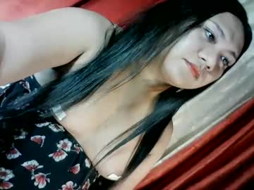 See Bianalovesyou143 online Now @ roxpoxy.com