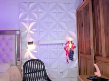 See Billy_jamees online Now @ roxpoxy.com