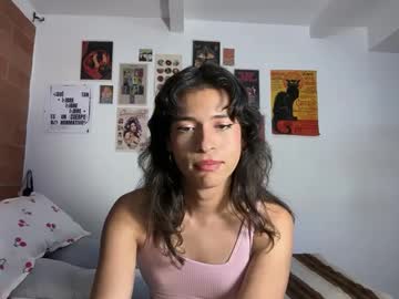 See Bloomingbella online Now @ roxpoxy.com