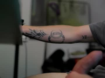 See C_r_e_s_s_y online Now @ roxpoxy.com