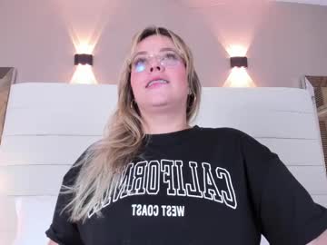 See Charlotte93x online Now @ roxpoxy.com