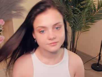 See Cherry_biscuit online Now @ roxpoxy.com
