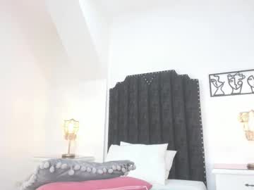 See Cherrylady2 online Now @ roxpoxy.com