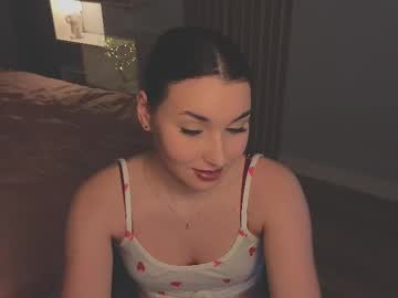 See Cuty_puma online Now @ roxpoxy.com