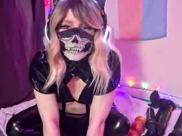 See Cypherlovelace online Now @ roxpoxy.com