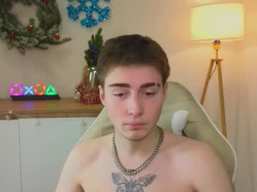 See D3s_dn online Now @ roxpoxy.com