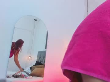 See Dakota_roussee online Now @ roxpoxy.com