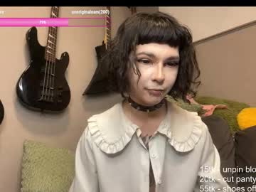 See Dandelion_sea online Now @ roxpoxy.com