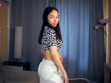 See Darlinegreenwood online Now @ roxpoxy.com
