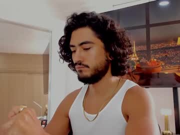 See David_johnson372 online Now @ roxpoxy.com