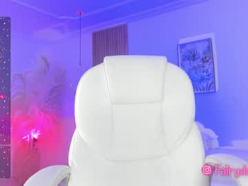 See Diamonddustt online Now @ roxpoxy.com