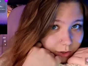 See Djennapalme online Now @ roxpoxy.com