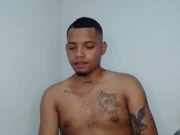 See Drako_monstercock online Now @ roxpoxy.com