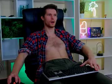 See Eddie_baker online Now @ roxpoxy.com