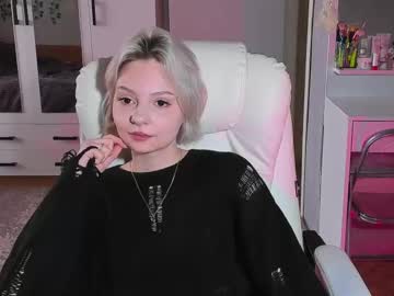 See Ellales online Now @ roxpoxy.com