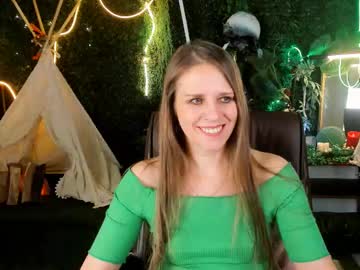 See Emiliabedy online Now @ roxpoxy.com