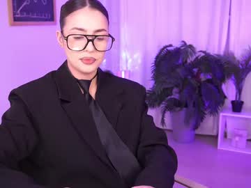 See Emiliyaroude online Now @ roxpoxy.com
