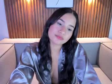See Emilyy_kim online Now @ roxpoxy.com