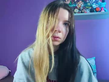 See Emmie_everly online Now @ roxpoxy.com