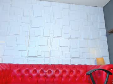 See Enma_paris online Now @ roxpoxy.com