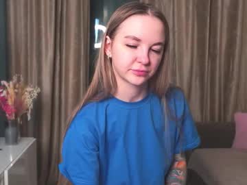 See Evelineloos online Now @ roxpoxy.com